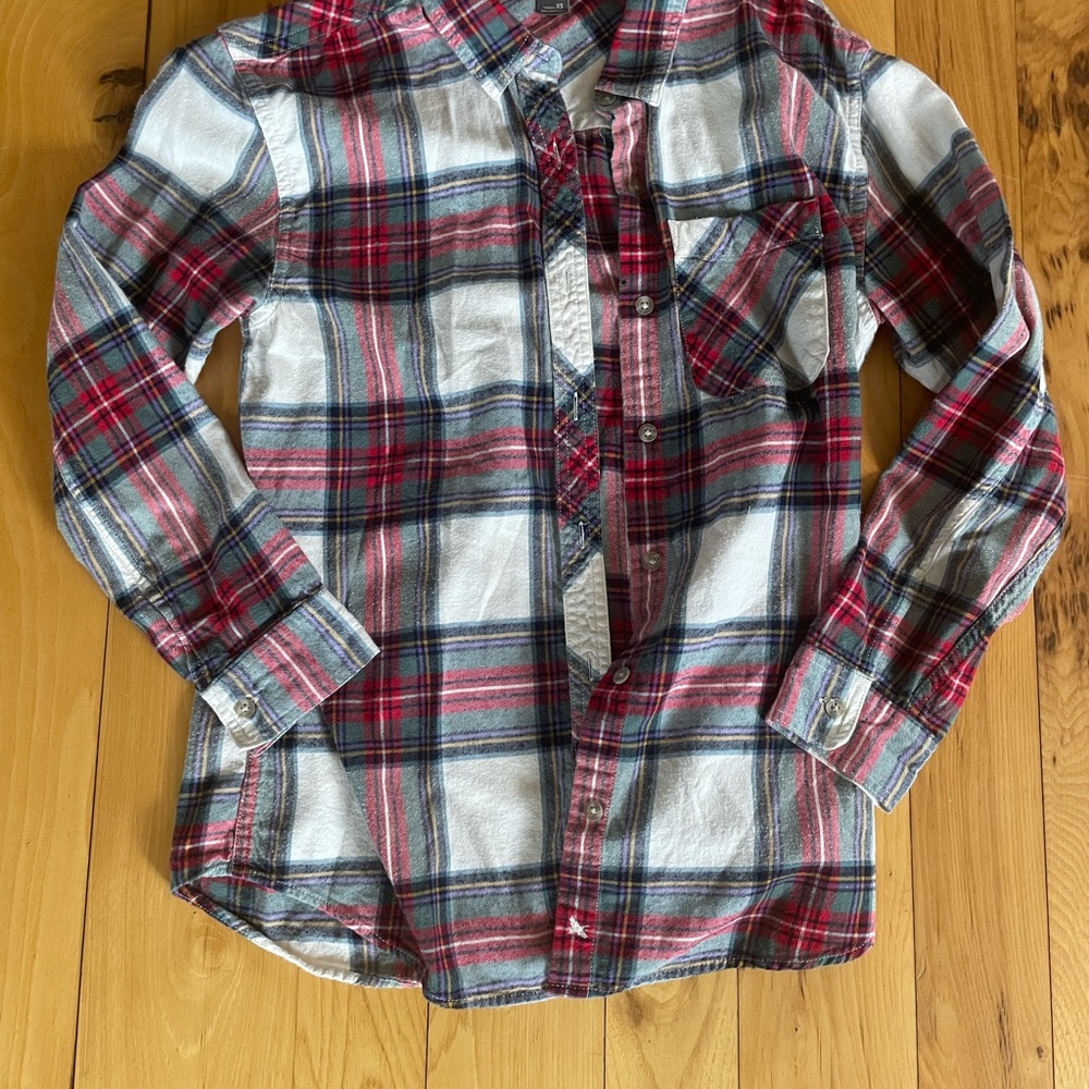 Eddie Bauer Red and Blue Plaid Button Down Shirt Boyfriend fit